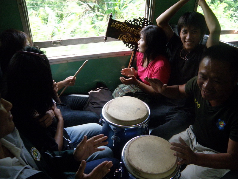 ../Picture/2554/MJUP2011051912500507.JPG