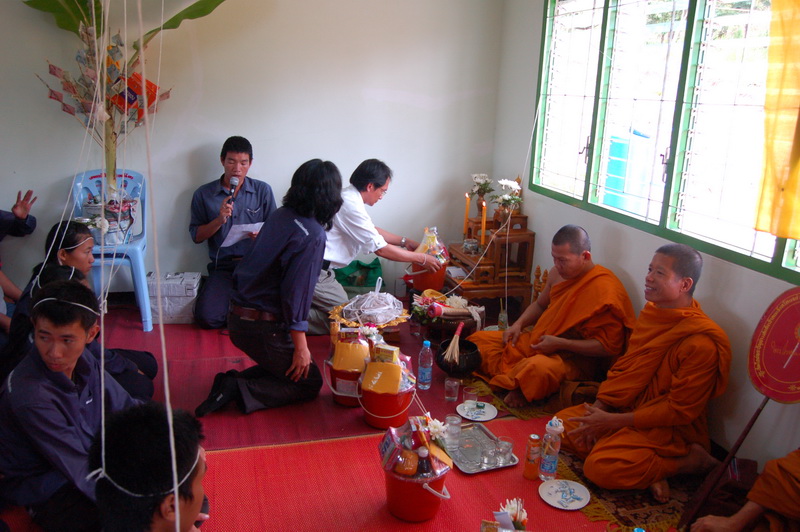 ../Picture/2554/MJUP2011071108465905.JPG