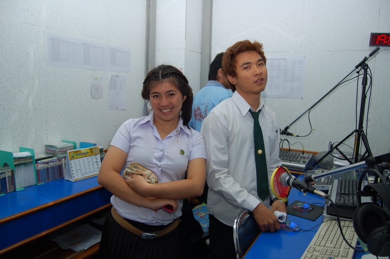 ../Picture/2554/MJUP2011072213064001.JPG