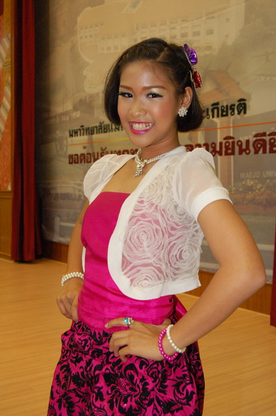../Picture/2554/MJUP2011082410292409.JPG