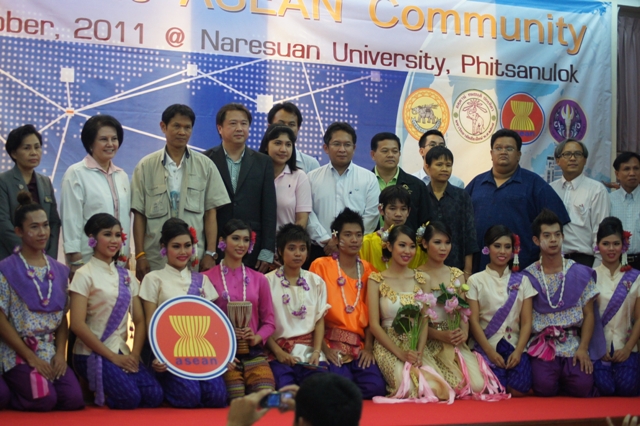 ../Picture/2554/MJUP2011101811040502.JPG