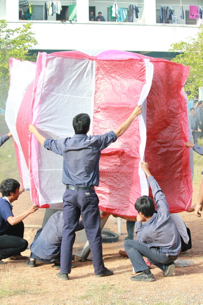 ../Picture/2554/MJUP2011110917462602.JPG