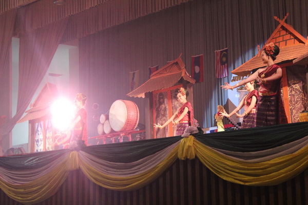 ../Picture/2555/MJUP2012053023565309.JPG