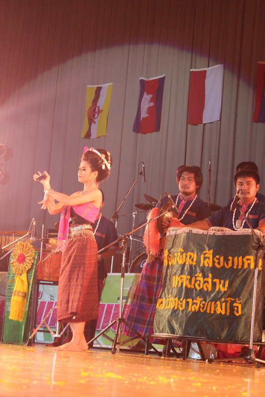 ../Picture/2555/MJUP2012053100004404.JPG
