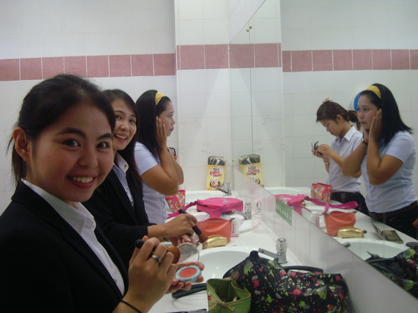 ../Picture/2555/MJUP2012082916213605.JPG