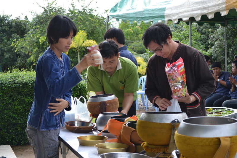 ../Picture/2555/MJUP2012091111181403.JPG