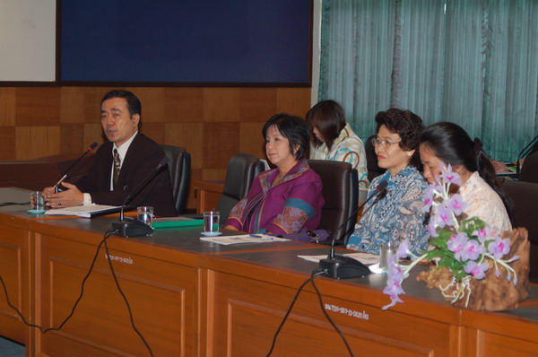 ../Picture/2553/14(6).JPG