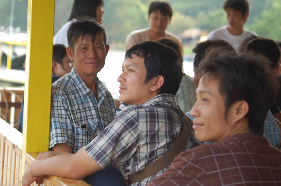 ../Picture/2553/DSC_0905.JPG