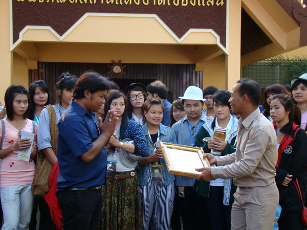 ../Picture/2553/MJUP2010102710105804.JPG