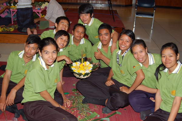 ../Picture/2553/MJUP2010112315042707.JPG