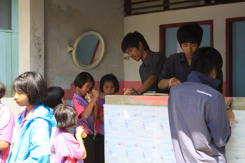 ../Picture/2554/MJUP2011122816012309.JPG