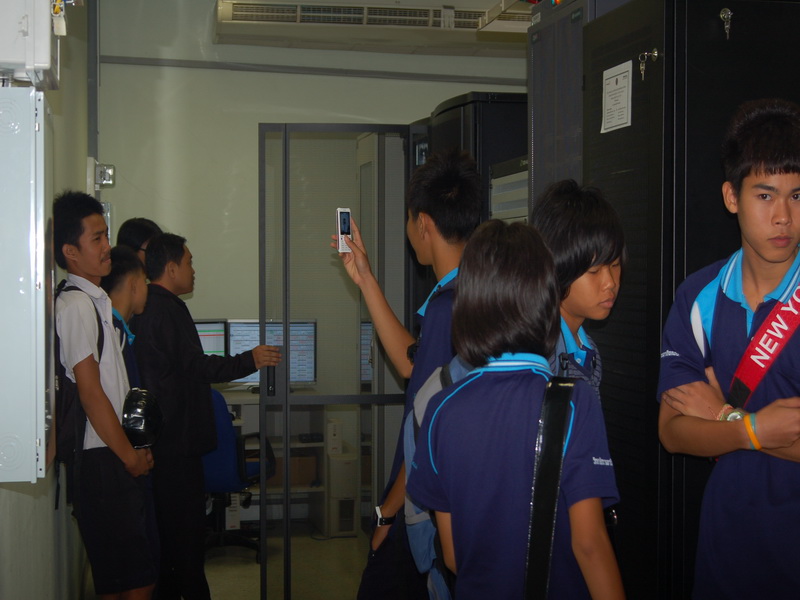 ../Picture/2555/MJUP2012061111175604.jpg