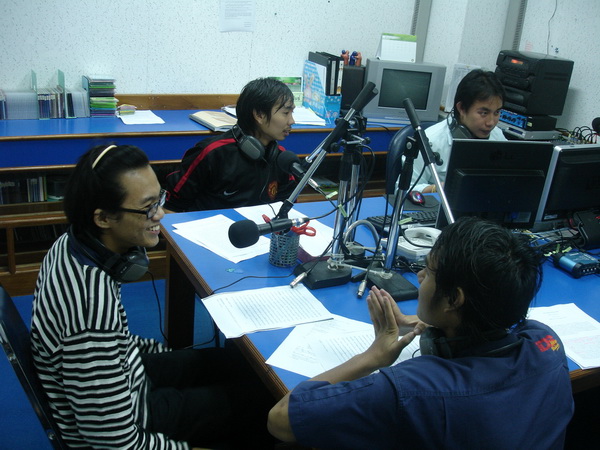 ../Picture/2555/MJUP2012080719035007.JPG