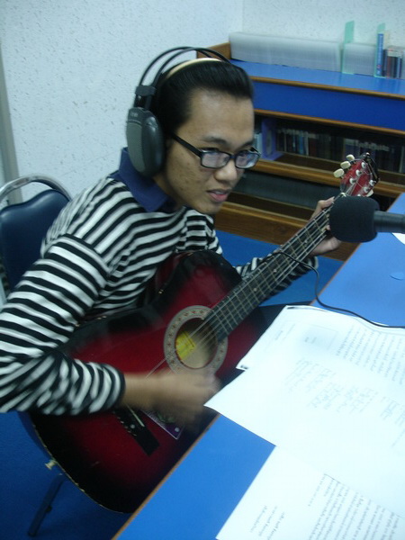../Picture/2555/MJUP2012080719035010.JPG