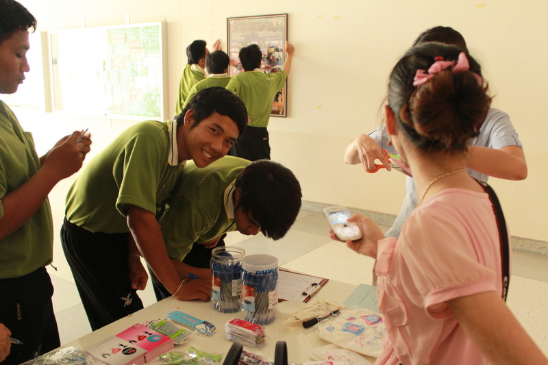 ../Picture/2555/MJUP2012082323555102.JPG